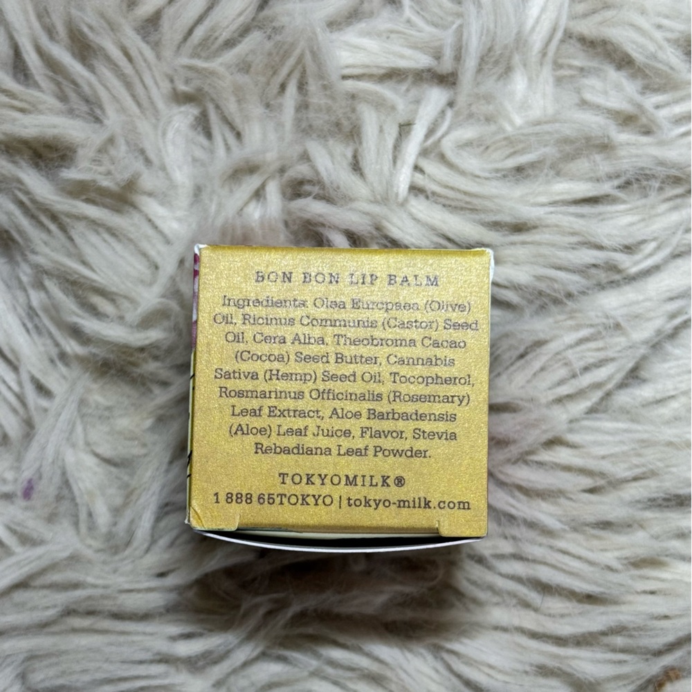 Tokyo milk lip balm & bar soap set. NEW honey apricot lip balm & no. 20 bar soap - Picture 4 of 7